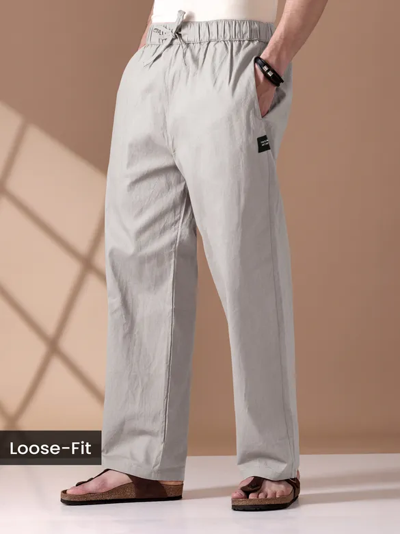 Men wearing grey pajama pants - Loose-fit