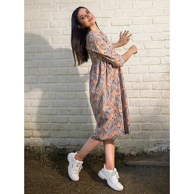 Rose Printed Flare Kurti With Peach Pant