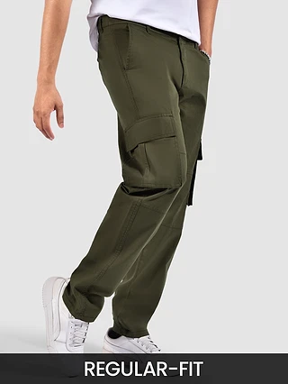 buy cargo pants for men at Beyoung,