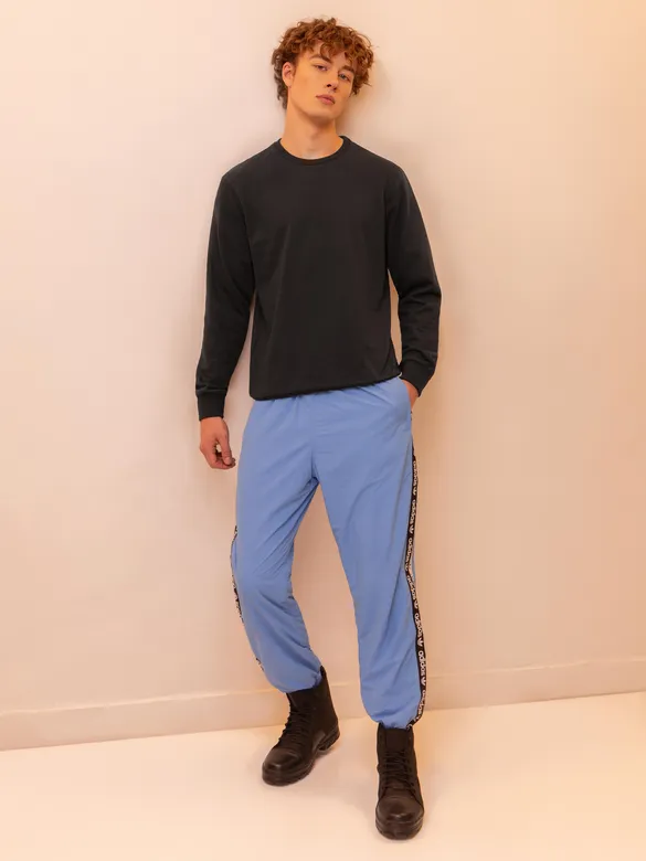 Solid Black Men Sweatshirts